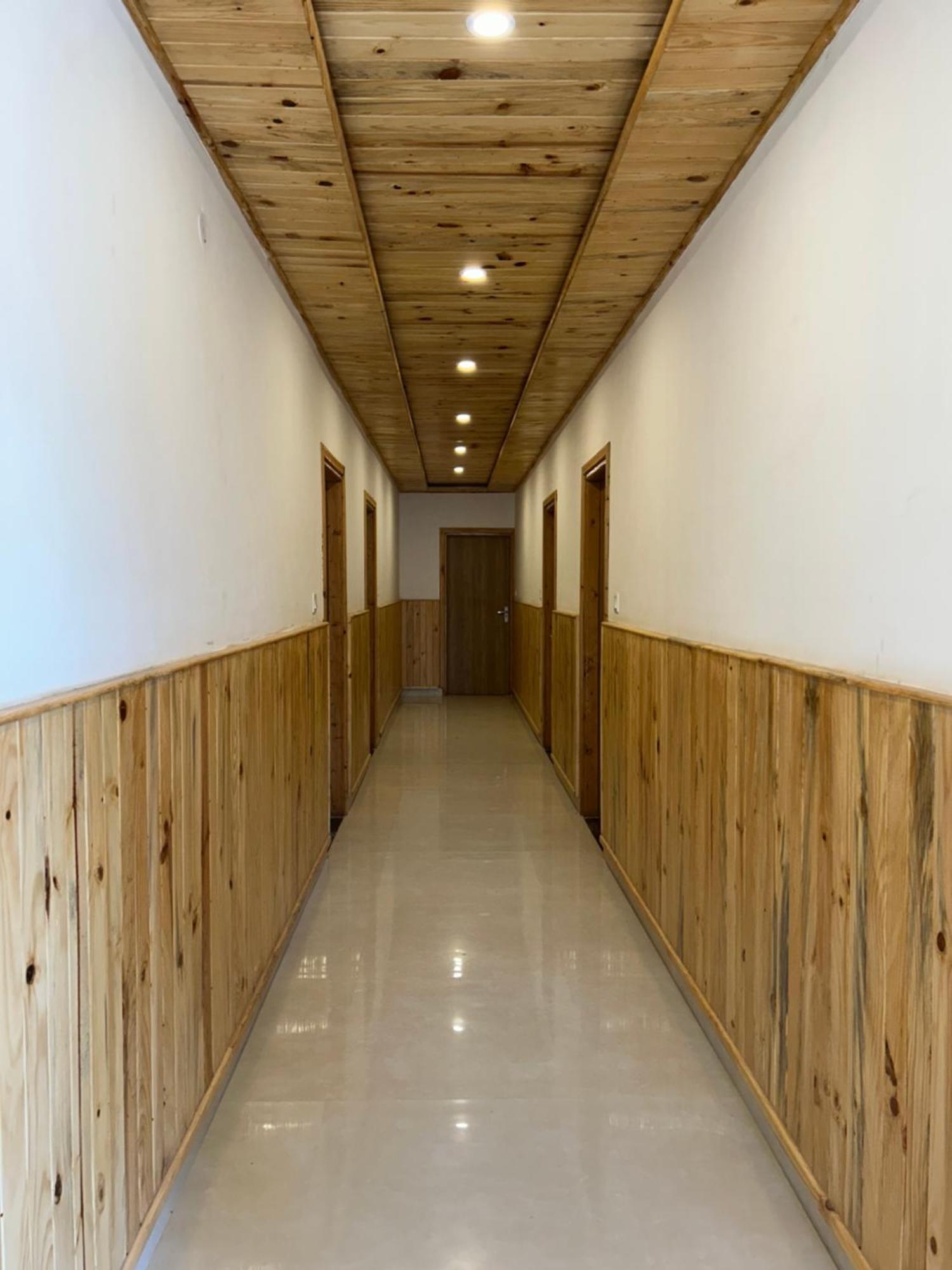 Shalom Hillcrest Inn Шімла Екстер'єр фото
