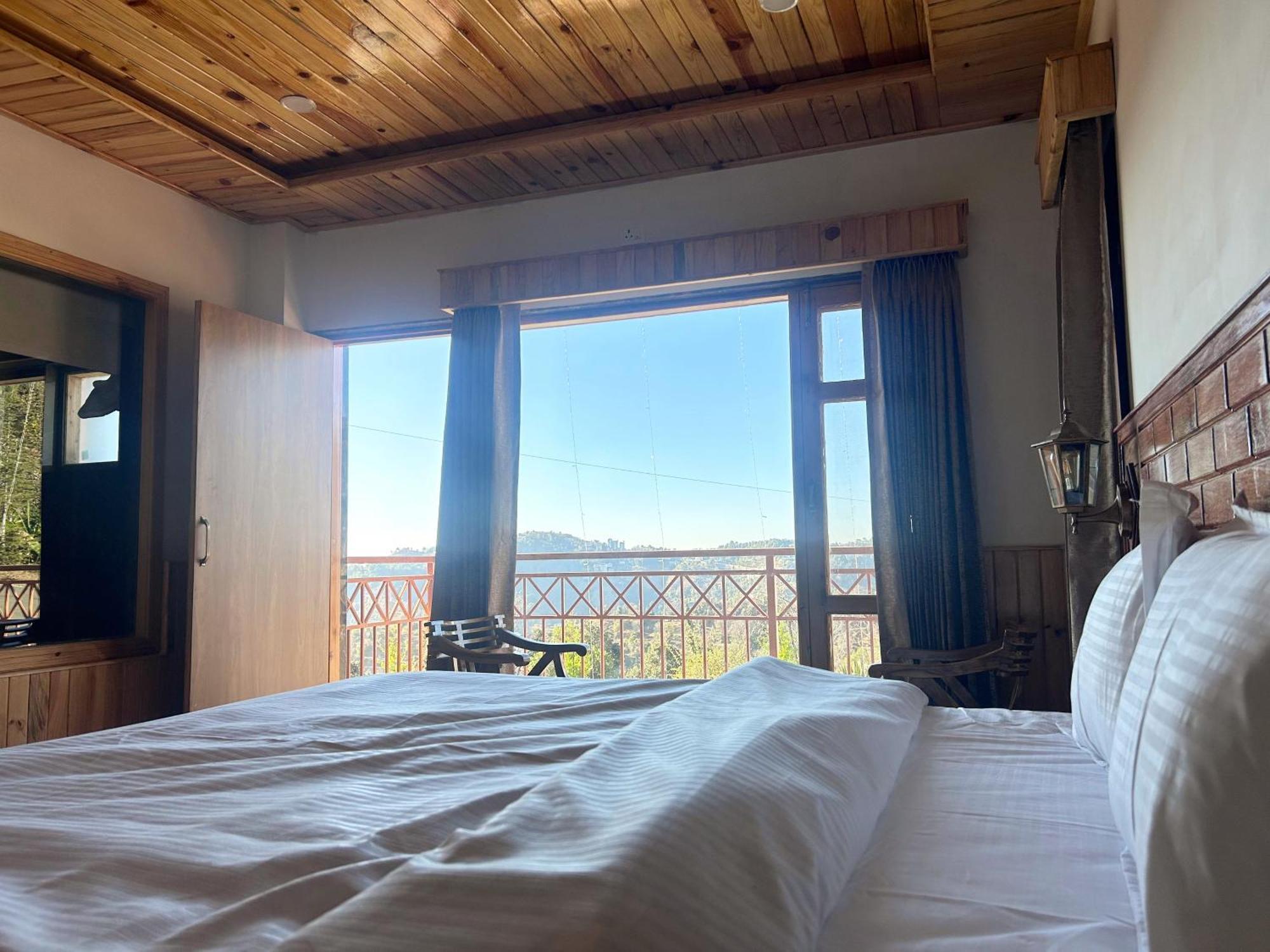 Shalom Hillcrest Inn Шімла Екстер'єр фото